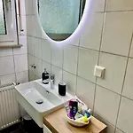Moderne Ruhige Angebunden 아파트 보훔