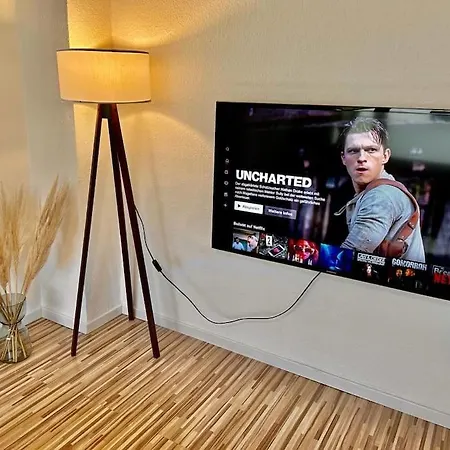 Moderne Ruhige Angebunden