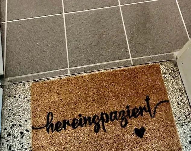 Moderne Ruhige Angebunden * בוכום