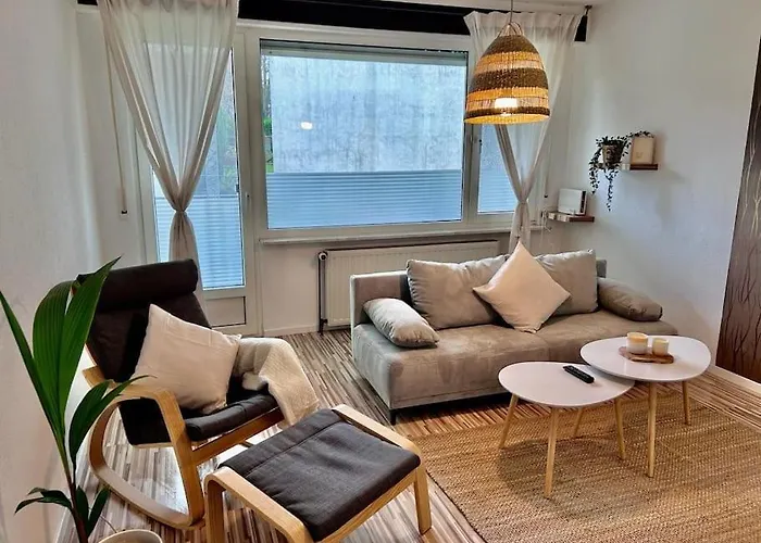 Moderne Ruhige Angebunden