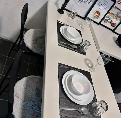 Moderne Ruhige Angebunden Apartament *