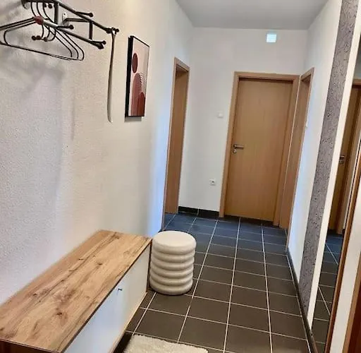 Moderne Ruhige Angebunden Apartament
